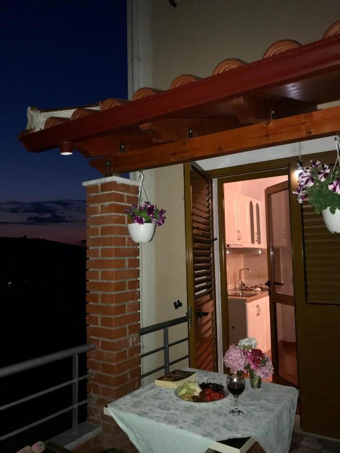 Vila Arlind Ξενοδοχείο Vlorë Εξωτερικό φωτογραφία