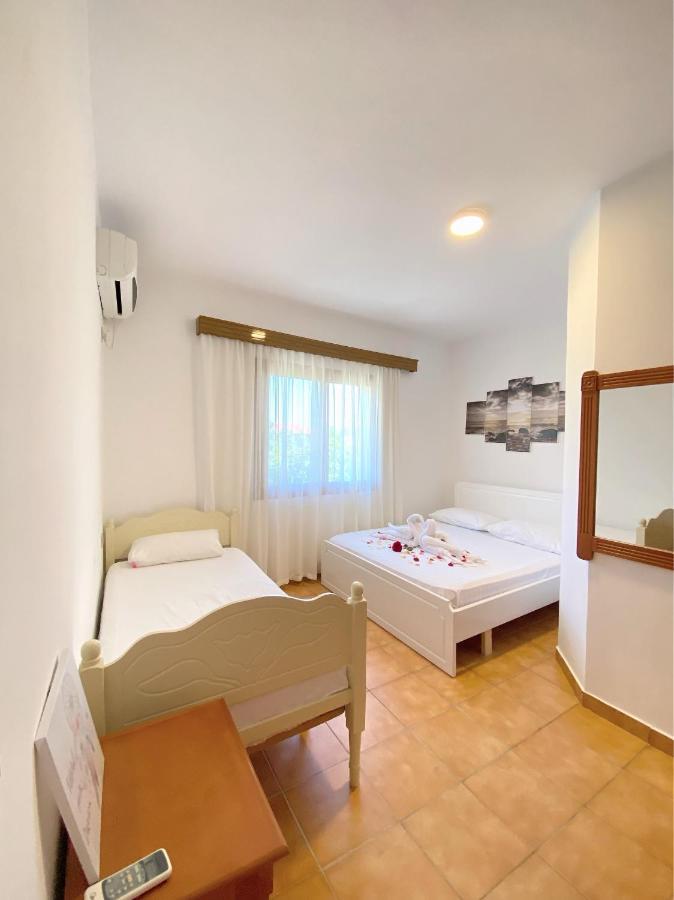 Vila Arlind Ξενοδοχείο Vlorë Εξωτερικό φωτογραφία