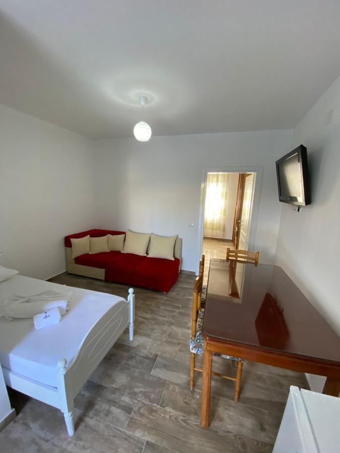Vila Arlind Ξενοδοχείο Vlorë Εξωτερικό φωτογραφία