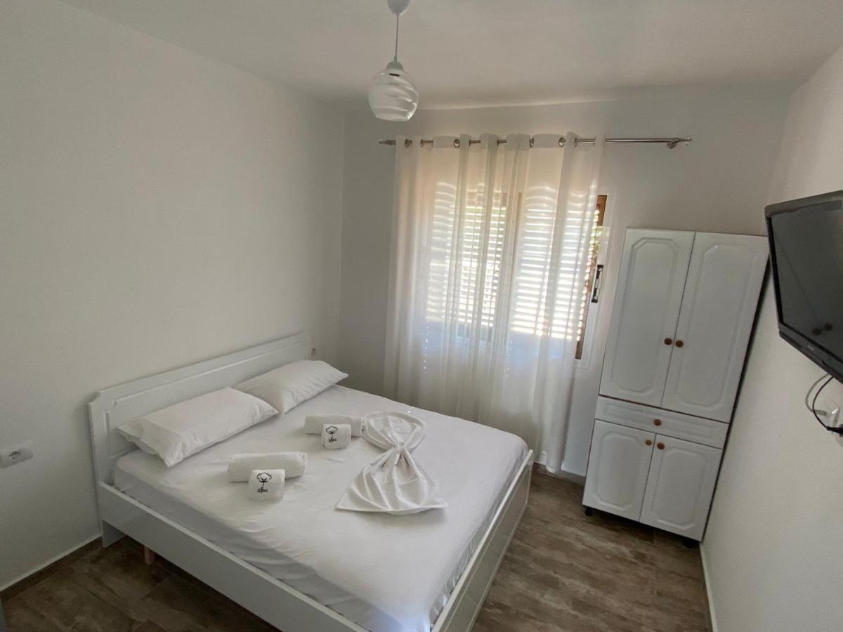 Vila Arlind Ξενοδοχείο Vlorë Εξωτερικό φωτογραφία